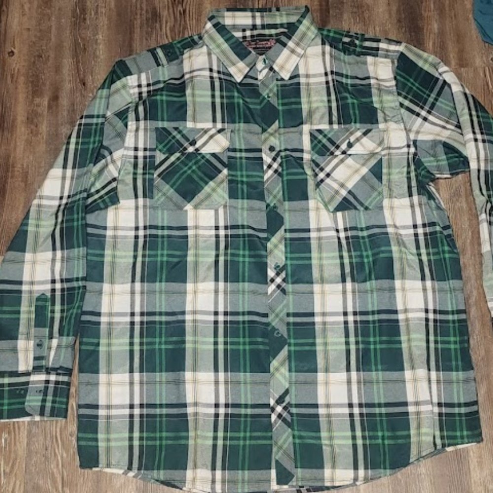 Black Lacquer 4x Green Plaid long Sleeved shirt